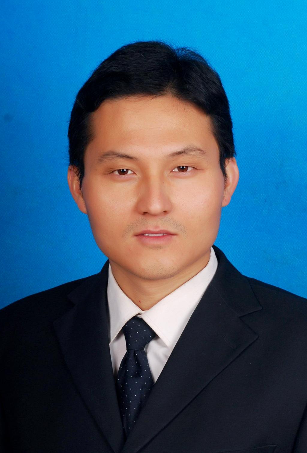 任海伟 院长